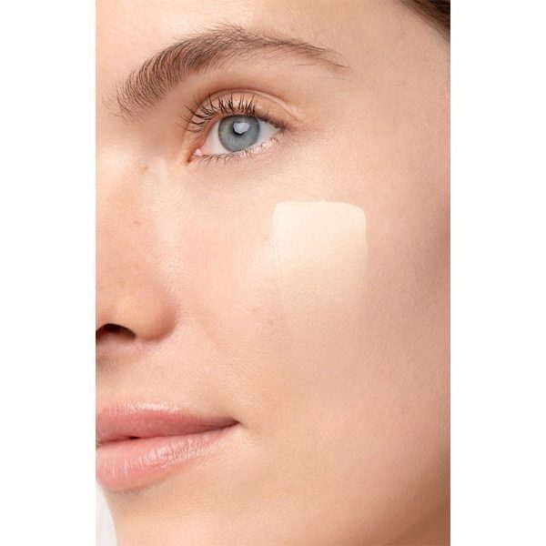 Just Skin Tinted Moisturizer SPF 15 - Alabaster Online - Image 2